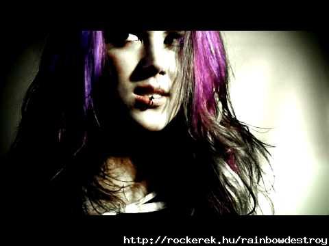 Alissa White-Gluz 