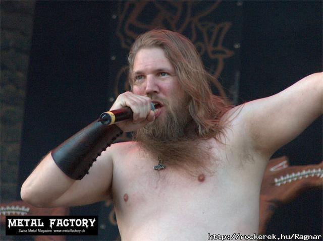 ez a dagadt Johan Hegg a pldakpem :D