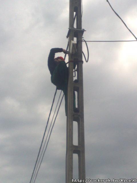 201104291547