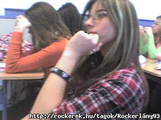 De nagy a figyelem... Az okosabbik nem...hh..