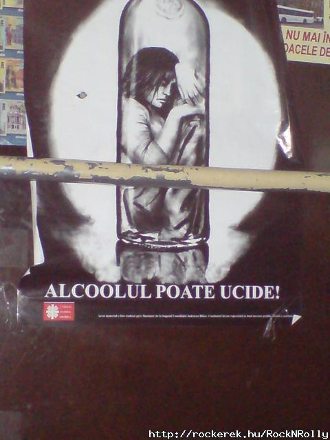 ha igy lennek enis a vodkas uvegbe zarva de jo lenne :D