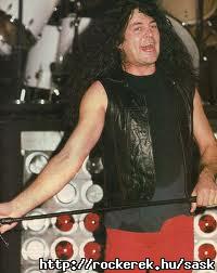 gillan2