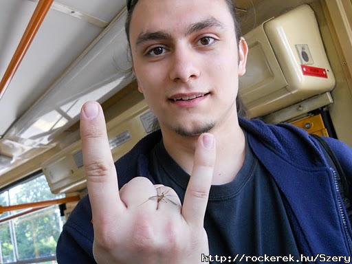 sznyogot fogtam a metl erejvel :D