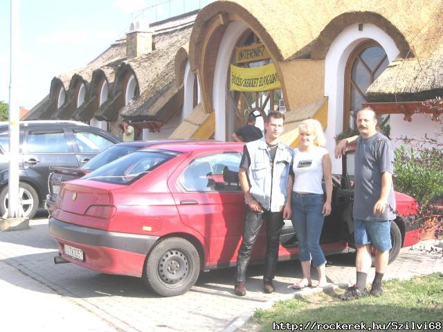 ton egy Mobil koncertre