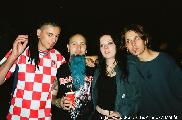 BARBI,N,JUDIT,BLINT A SZZHALOMBATTAI JUNKIESTBORBAN