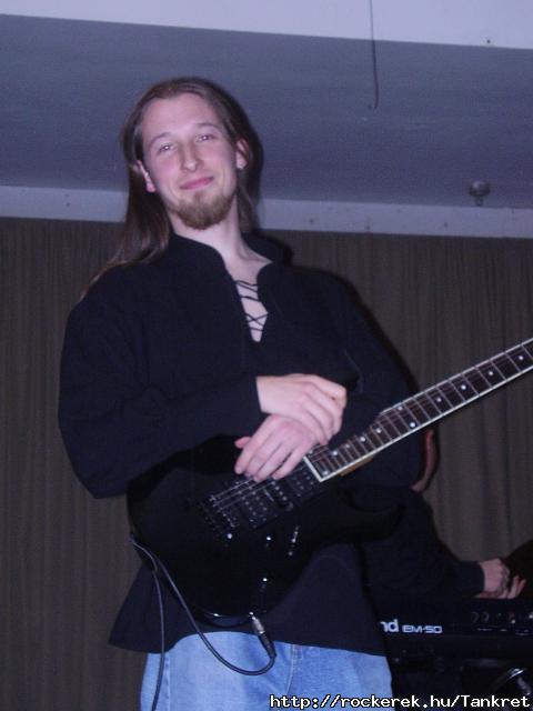 PB220045