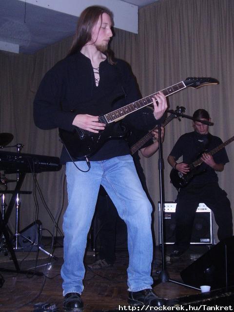 PB220048