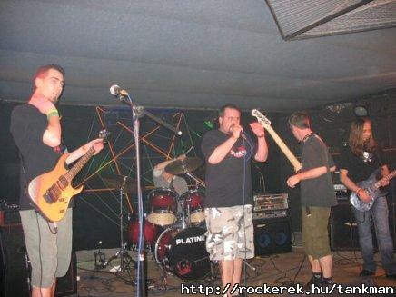 Zenekarom, az Armada