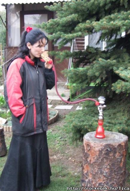 Ltszat elenre a vizipipval nagyon nem jvk ki