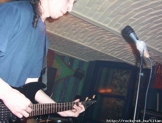 Fszerepben a Squier
