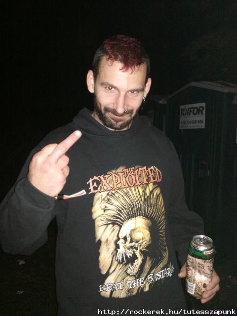 Sok szeretettel :)