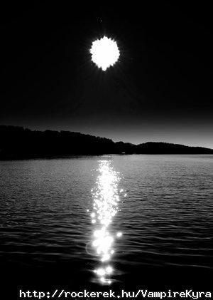 white_hole_by_Venzen