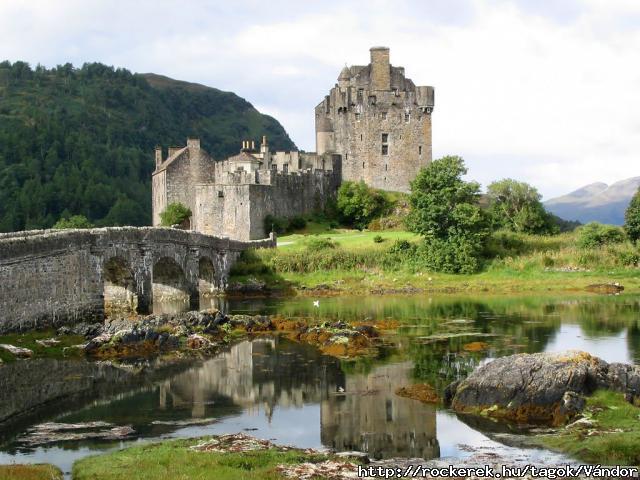 Eilean_Donan1_kastly