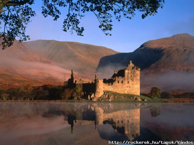 Kilchurn-kastly-Loch_Awe
