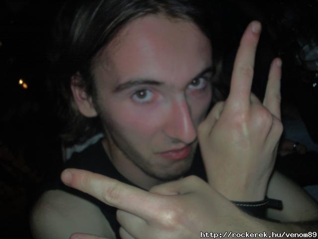 \m/