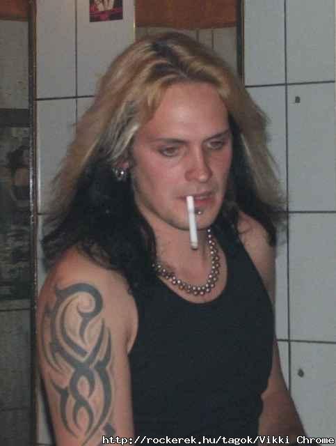 kakukk van