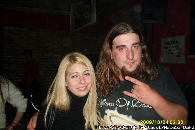 Fot Laurval(A legjobb nekes csajszi:P)