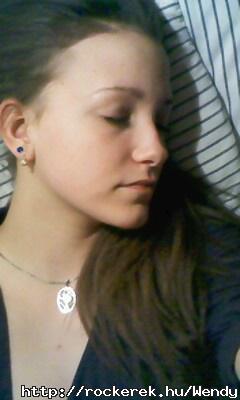 anyu, a lesifots..