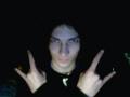 \m/__>.