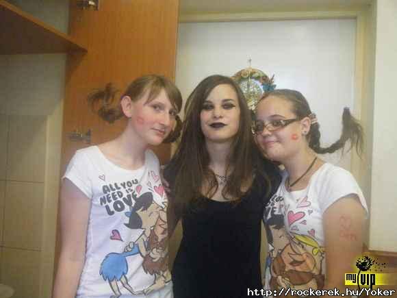 Dori, en, Eszti (: Bolondballgaskor....: D