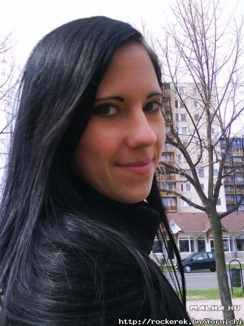 eszter (n)