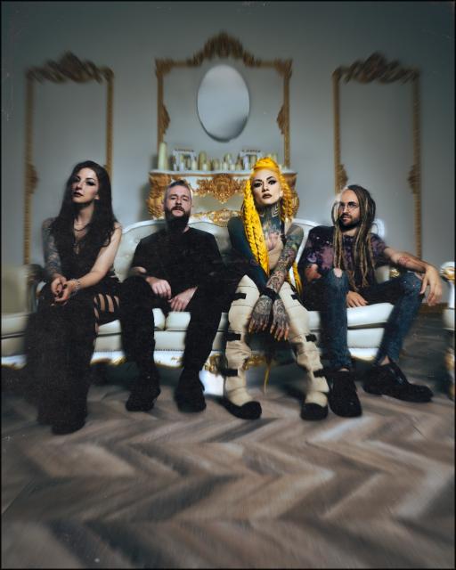 14.13021.1.59.infected_rain_x_butcher_babies_coheadliner_turne_erkezik_budapestre.jpg